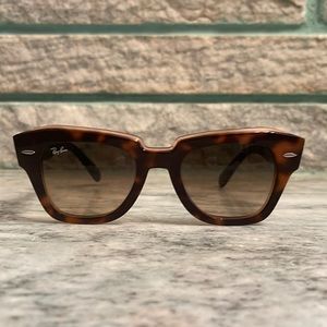 Ray-ban State Street Sunglasses- standard size